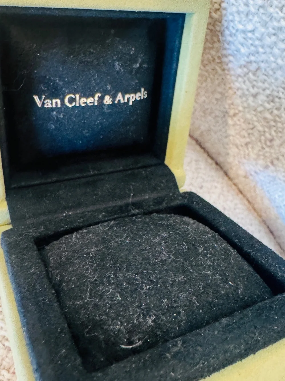 Authentic Van Cleef & Arpels Jewerly Box for Necklace and bracelets like new